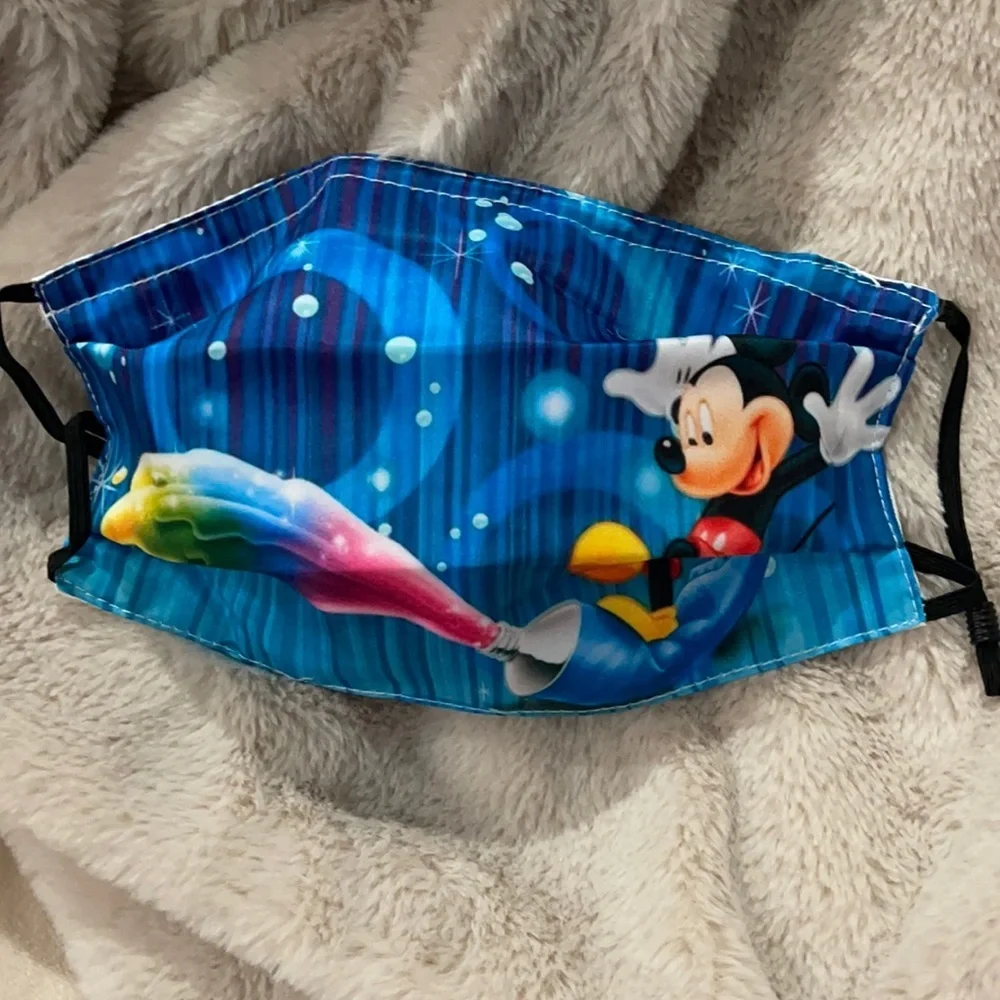 6/$20 New Mickey face mask
